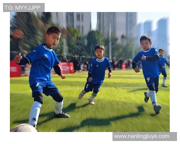 足球小子国语版小学生的成长之路与梦想追逐